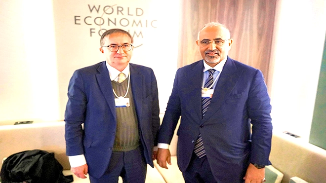 ​الزُبيدي يلتقي المبعوث السويسري الخاص إلى الشرق الأوسط وشمال أفريقيا